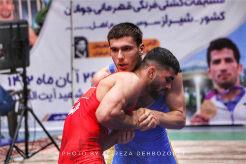 رقابت های کشتی فرنگی جوانان قهرمانی کشور – شیراز (گزارش تصویری - 5)